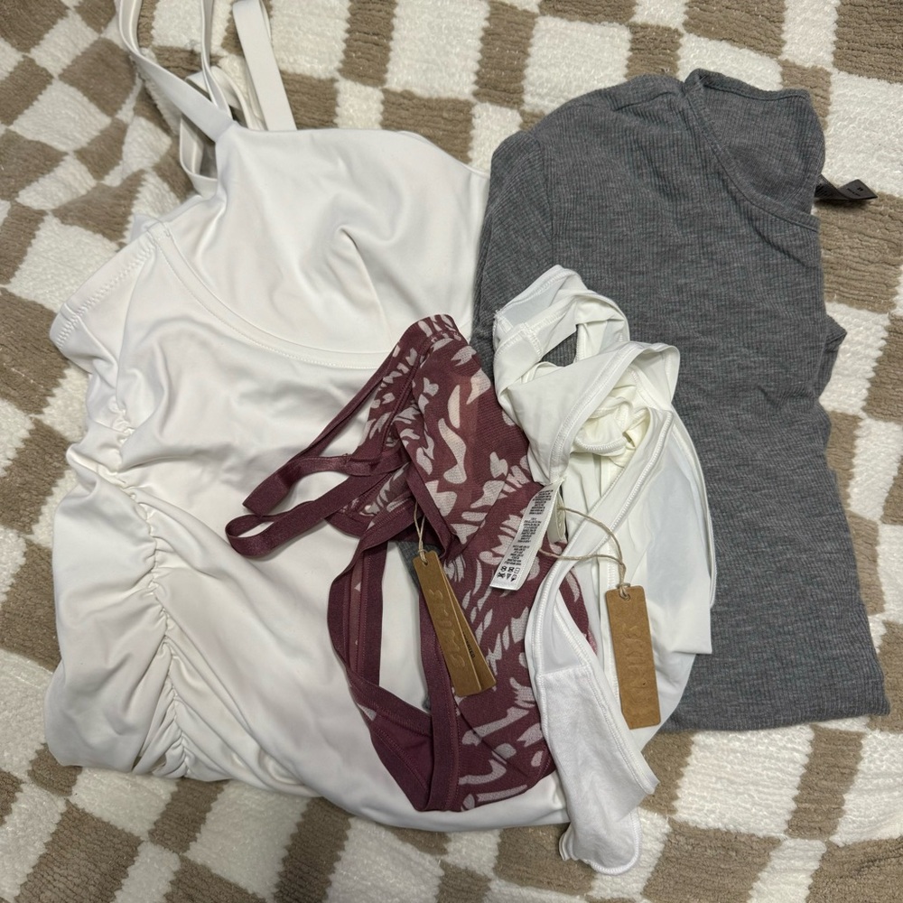 SKIMS 4X Bundle